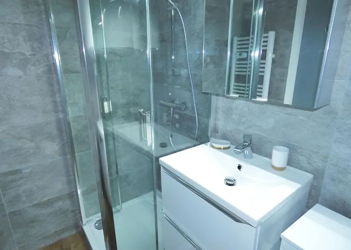 Apartamento Superbe Face Au Du Bourget Avec Terrasse Curistes Ou Couples